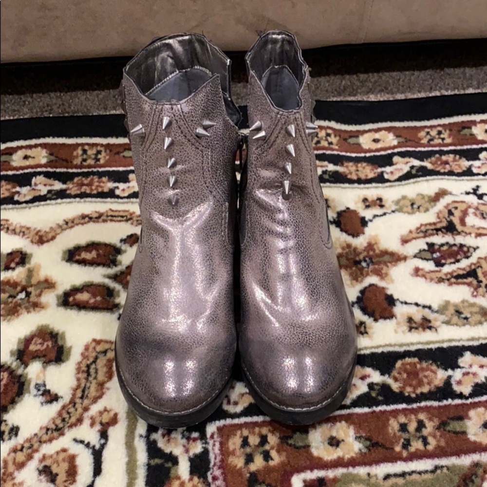 Snazzy boots